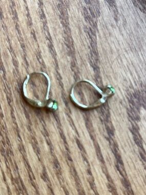 Gold and emerald mini loops